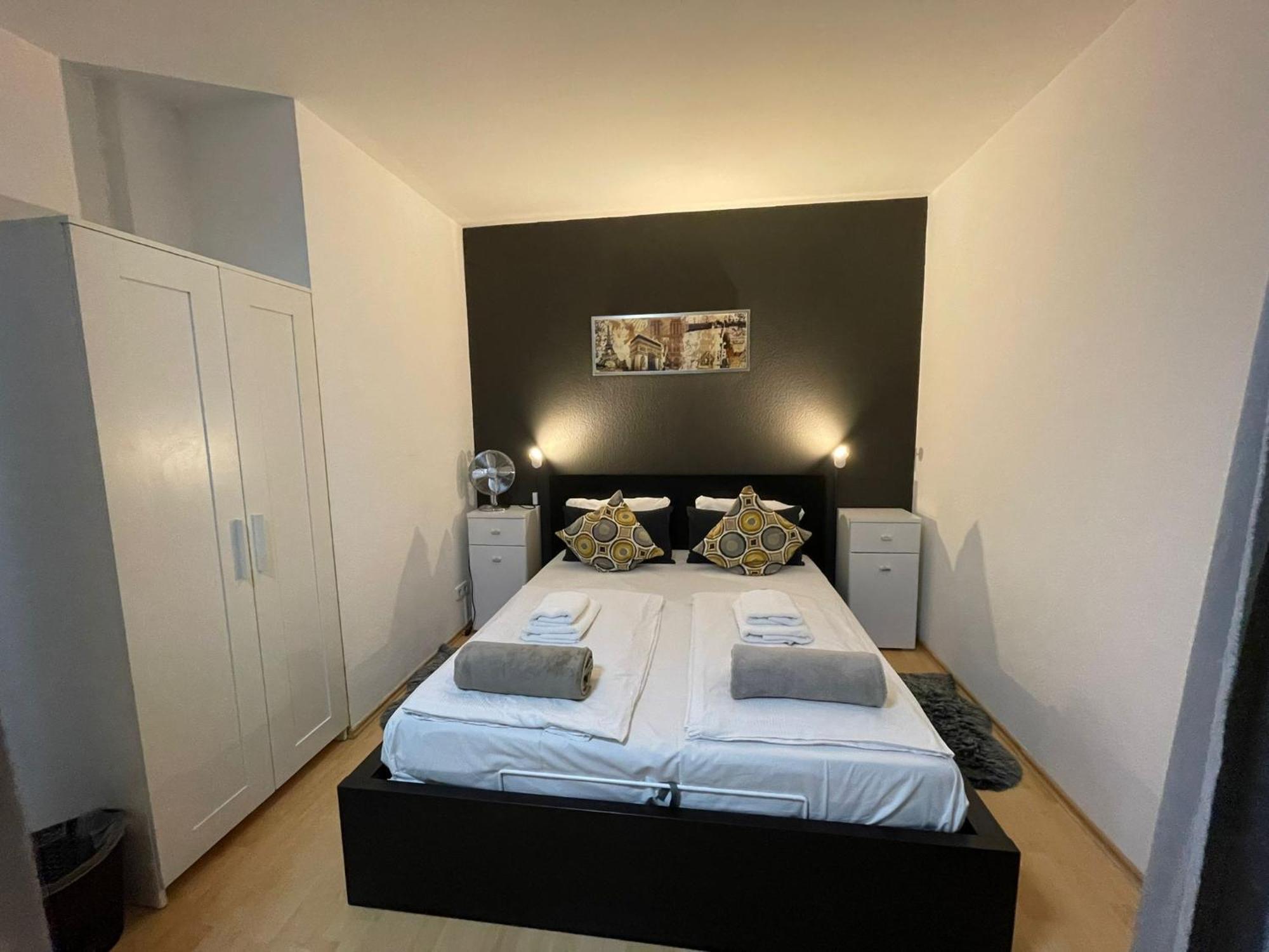 City West Studios Stuttgart Buitenkant foto
